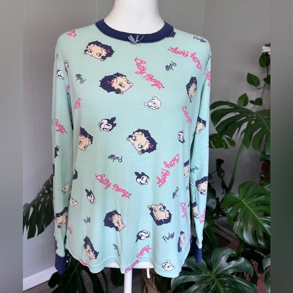 🛍️Betty Boop cute sleepwear top size medium (8-10) - Picture 1 of 7